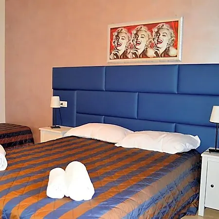 Bed & Breakfast Check-inn