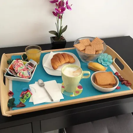 Frühstückspension Check-inn 4*