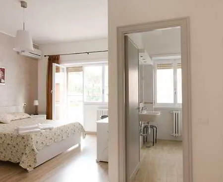 Bed & Breakfast Check-inn 4*