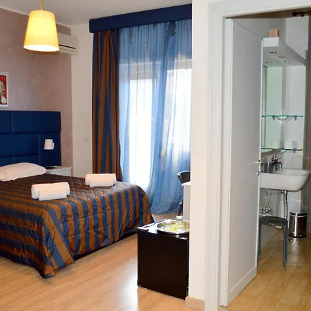 Check-inn Bed and Breakfast 4*