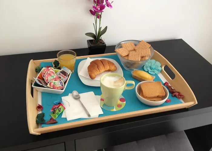 Bed & Breakfast Check-inn 4*