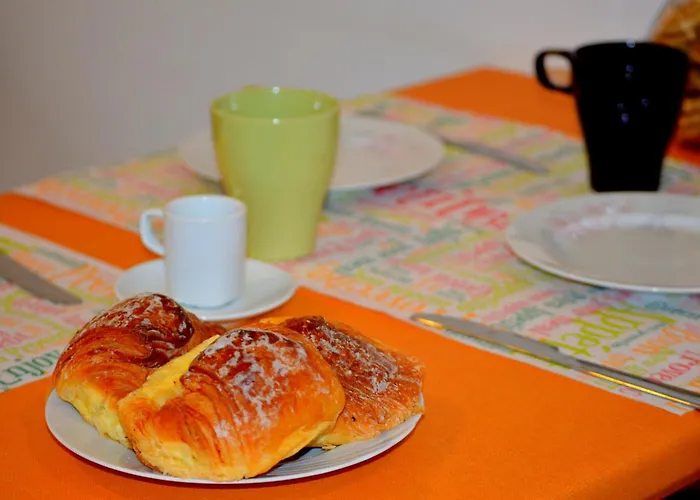 Check-inn Bed & Breakfast 4*