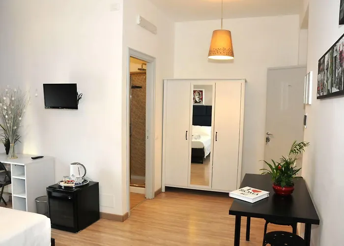 Bed & Breakfast Check-inn 4*